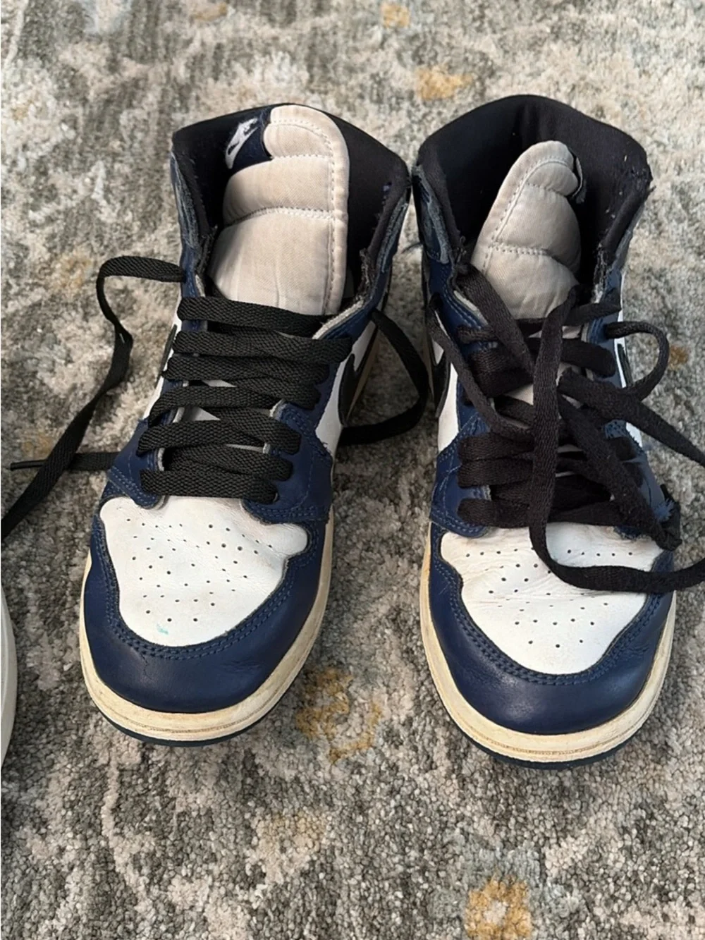 Boys Nike air Jordan 1 Navy and White High-Top Sneakers